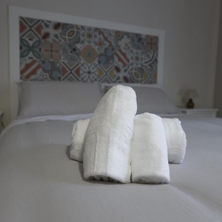 Tinellari Rooms เนเปิลส์ ภายนอก รูปภาพ