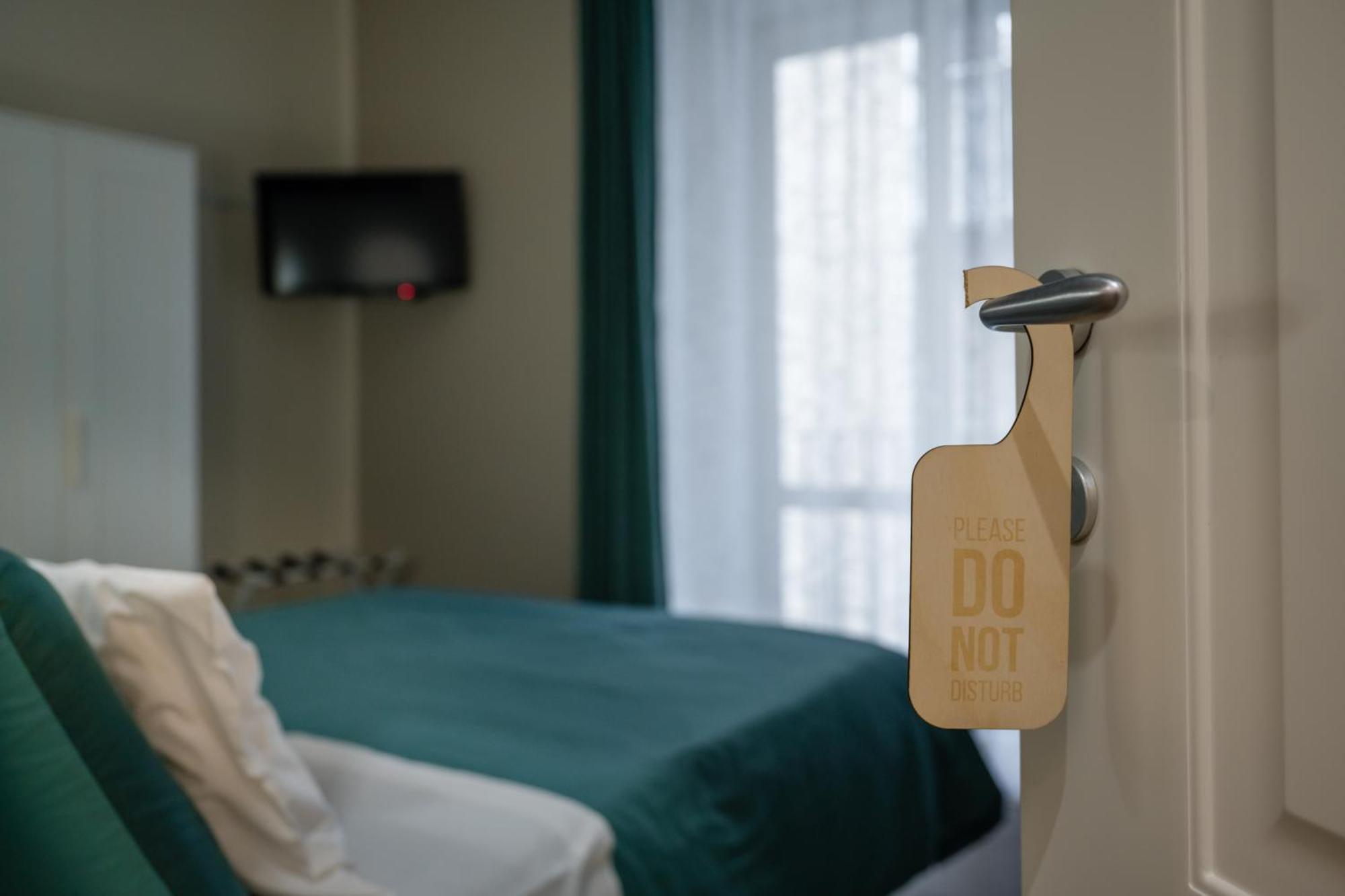 Tinellari Rooms เนเปิลส์ ภายนอก รูปภาพ
