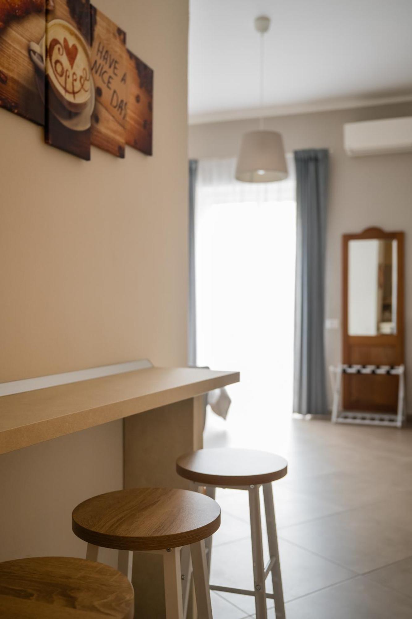Tinellari Rooms เนเปิลส์ ภายนอก รูปภาพ