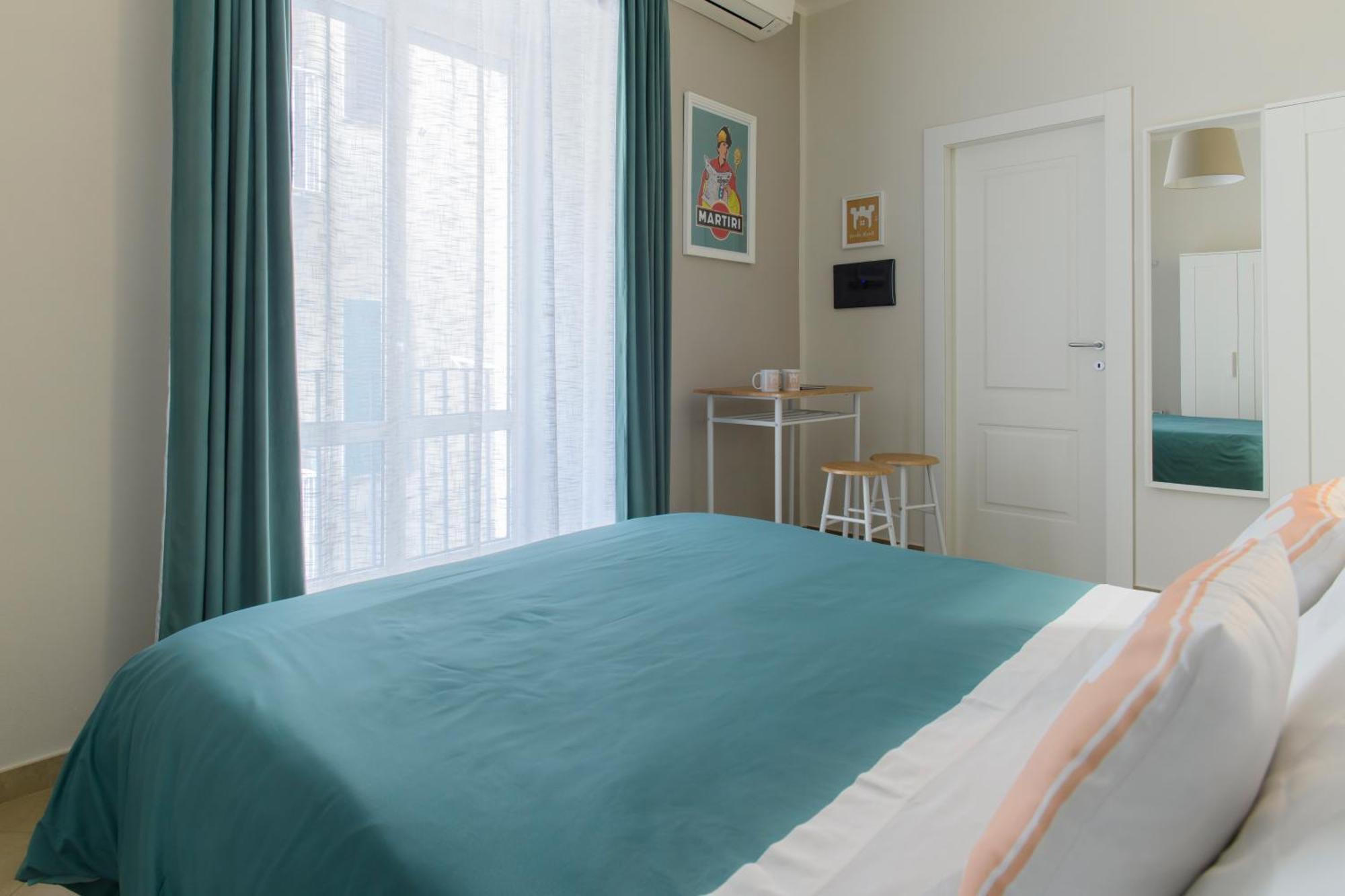 Tinellari Rooms เนเปิลส์ ภายนอก รูปภาพ