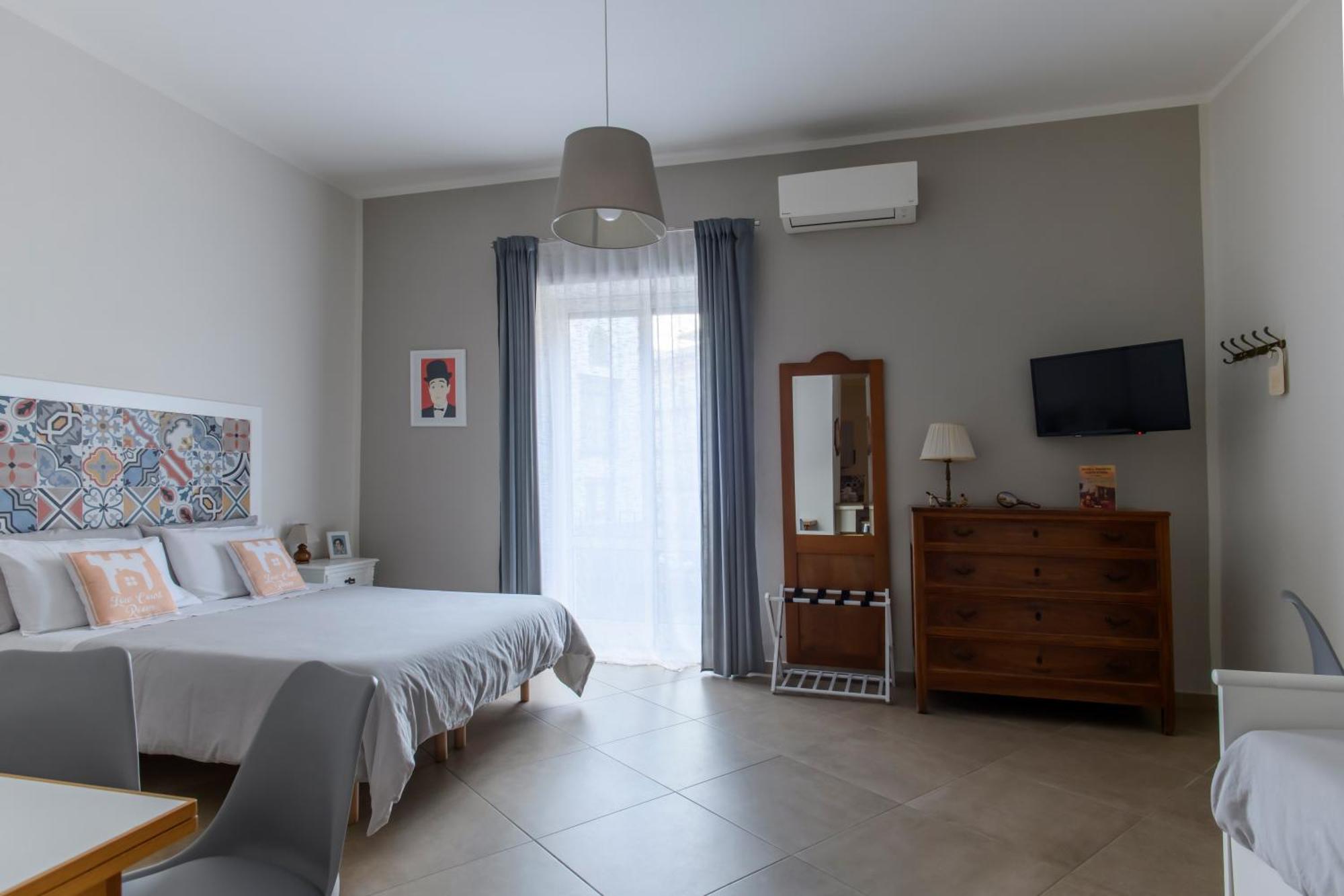 Tinellari Rooms เนเปิลส์ ภายนอก รูปภาพ